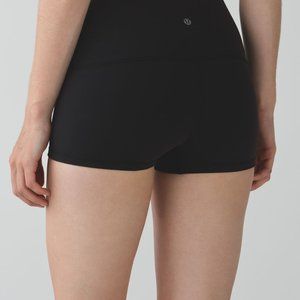 Lululemon Boogie(?) Shorts - Size 10